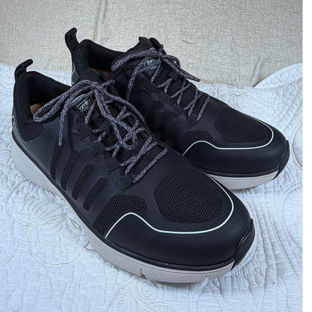 Dr. Comfort Men's Black 12W Lace Up Walking Sneakers Comfort Diabetic Shoes Fit